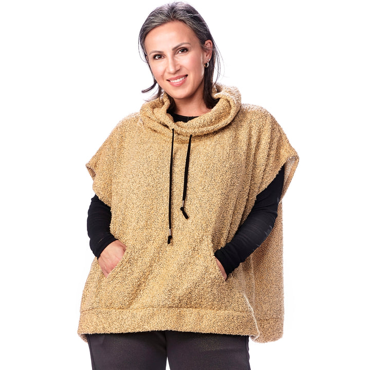 Poncho bouclé avec cordon de serrage